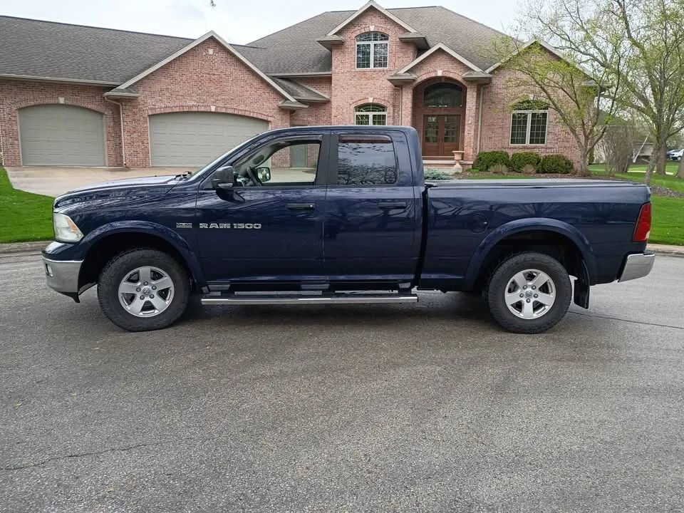 2012 DODGE Ram