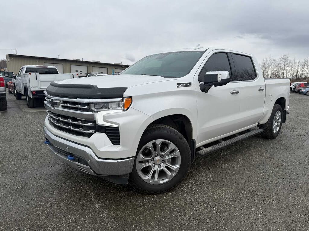 2025 CHEVROLET Silverado