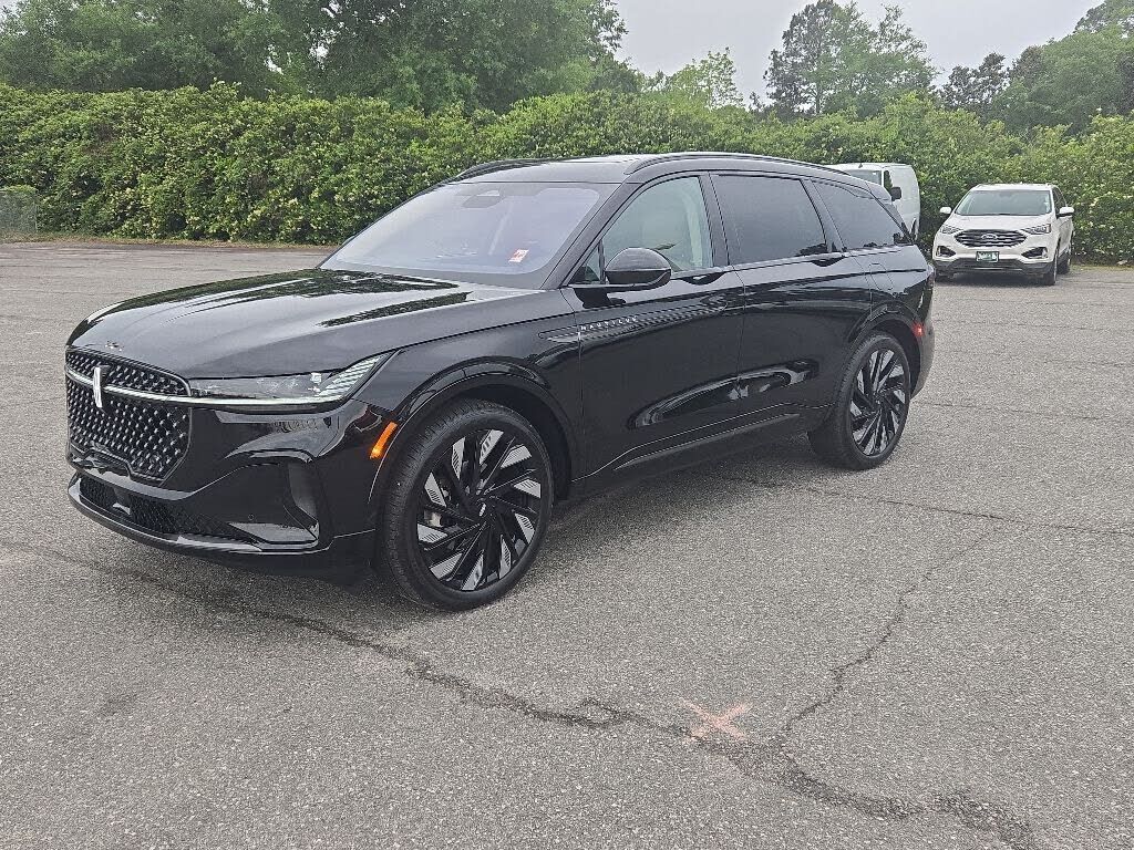 2025 LINCOLN Nautilus