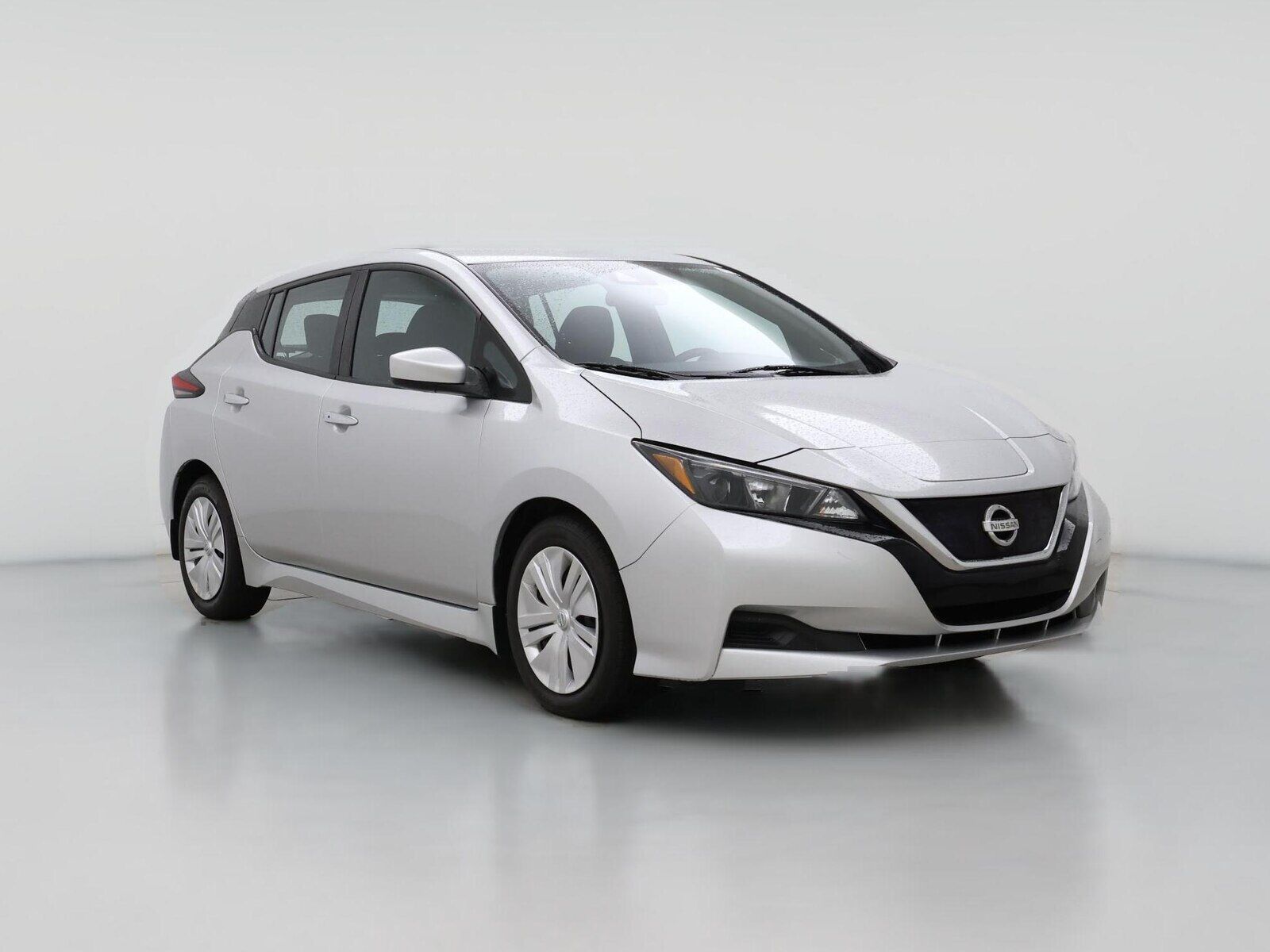 2022 NISSAN Leaf