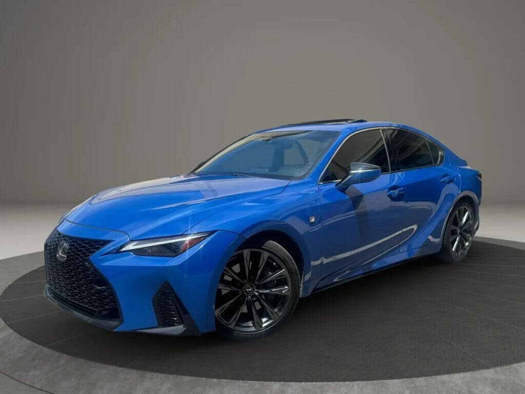 2021 LEXUS IS