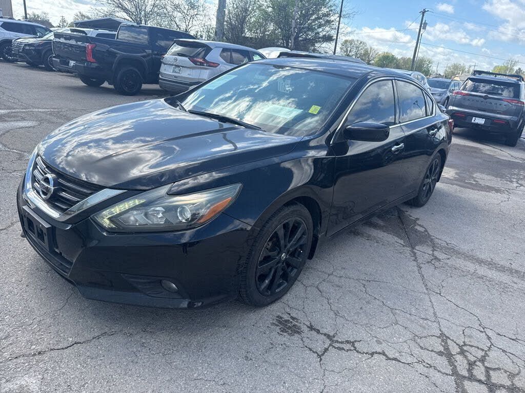 2017 NISSAN Altima