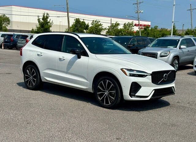 2024 VOLVO XC60