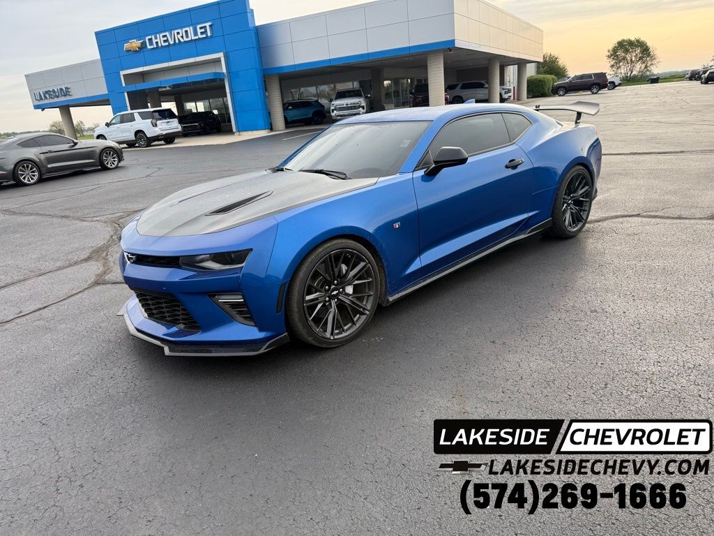 2017 CHEVROLET Camaro