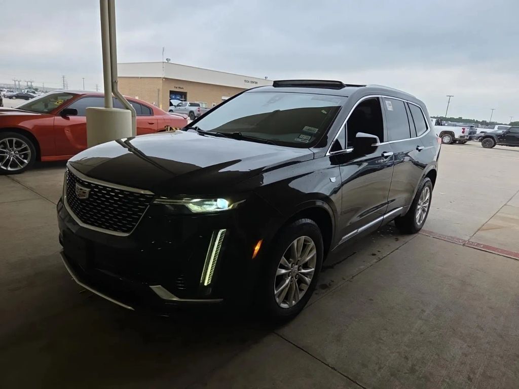2021 CADILLAC XT6
