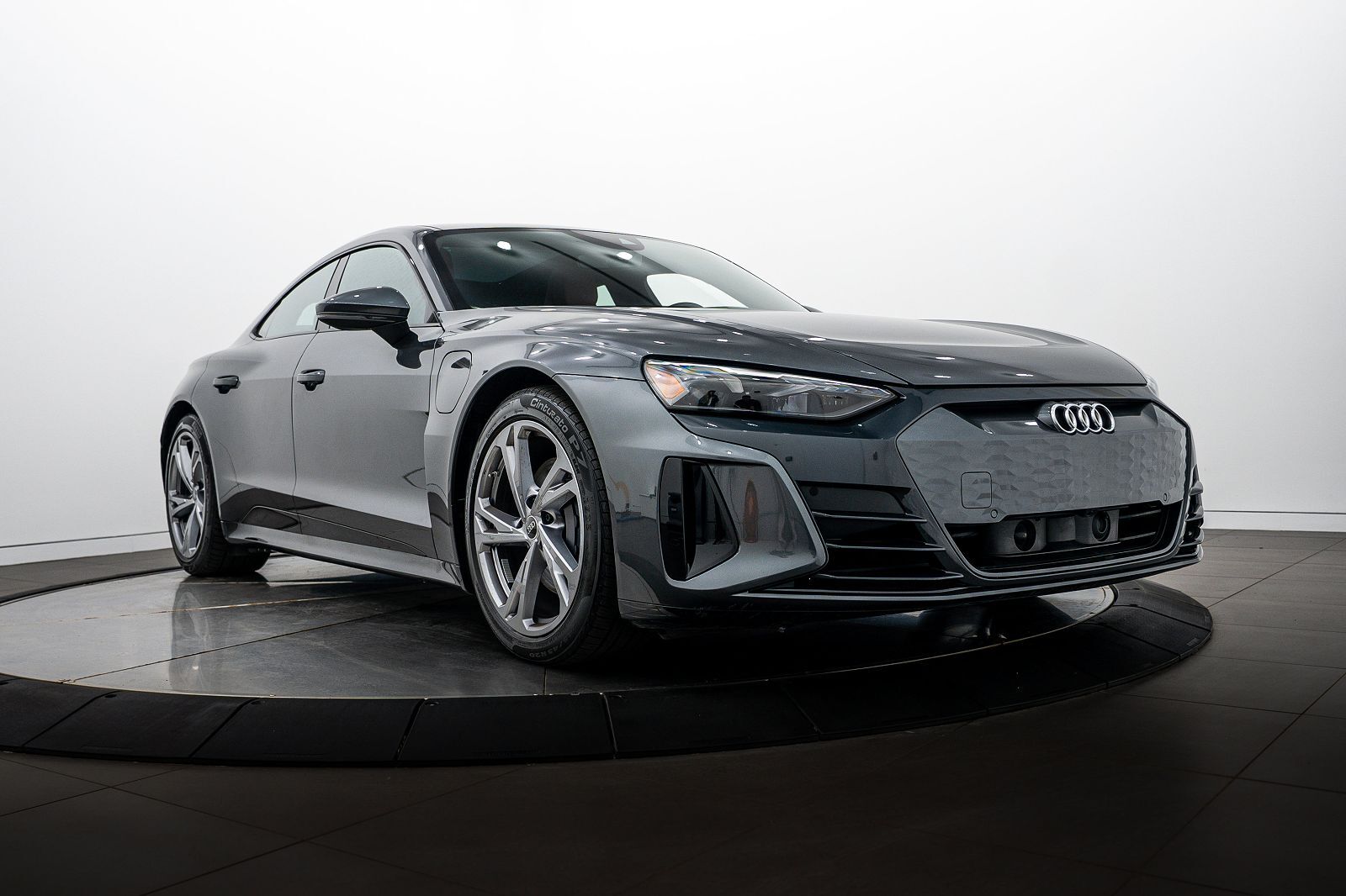 2023 AUDI e-tron GT