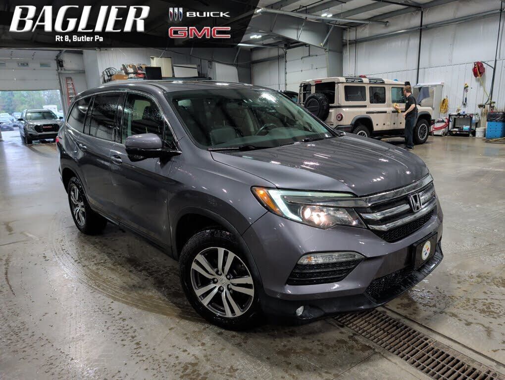2017 HONDA Pilot