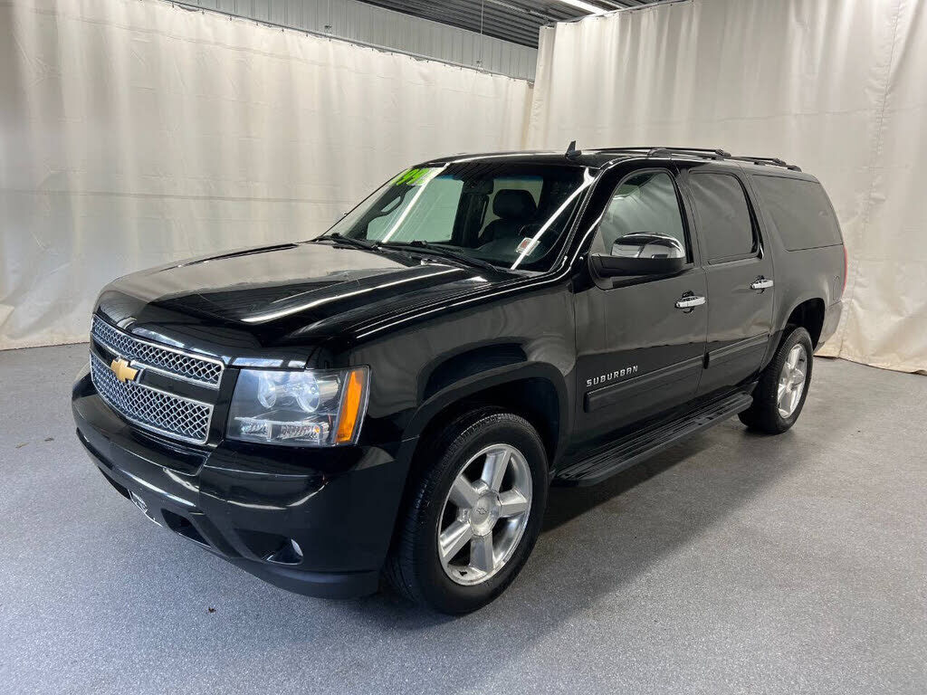 2013 CHEVROLET Suburban