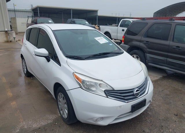 2016 NISSAN Versa