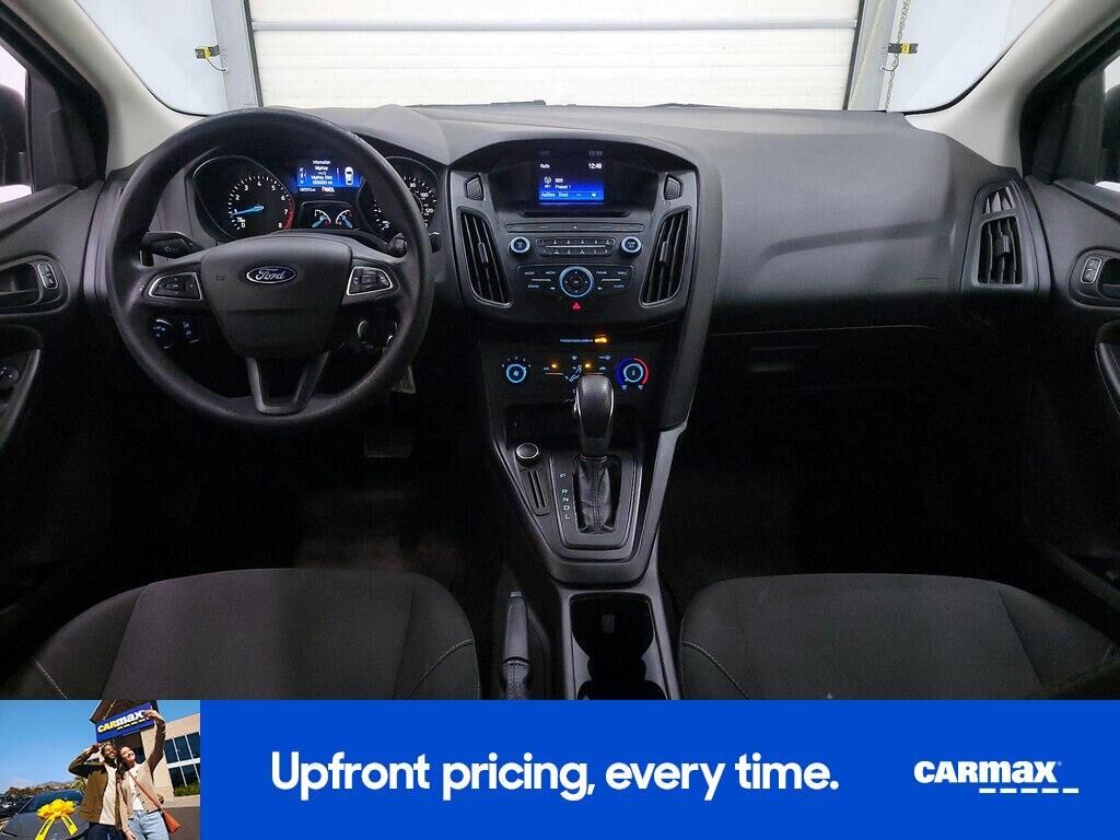 2017 FORD Focus