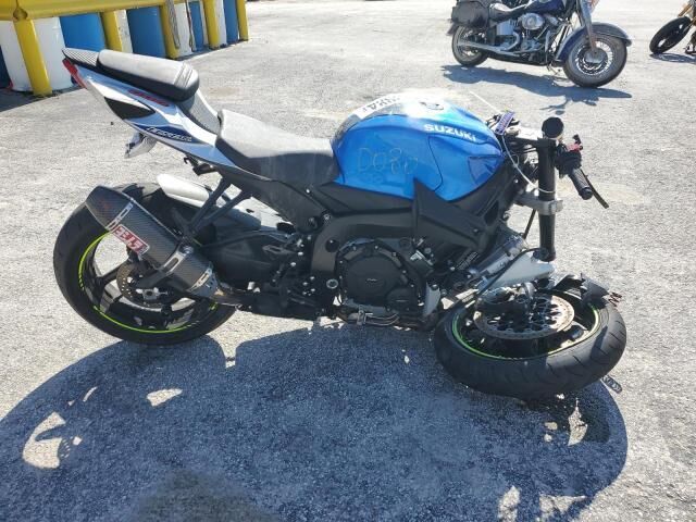 2023 SUZUKI GSX-R600