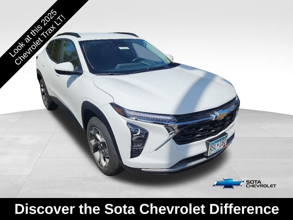 2025 CHEVROLET Trax