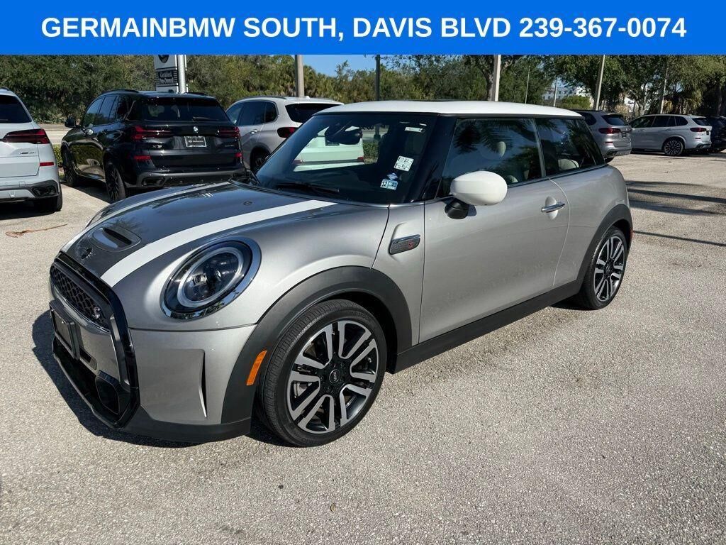 2023 MINI Hardtop