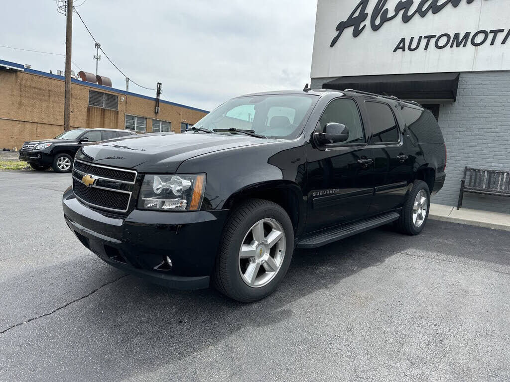 2014 CHEVROLET Suburban
