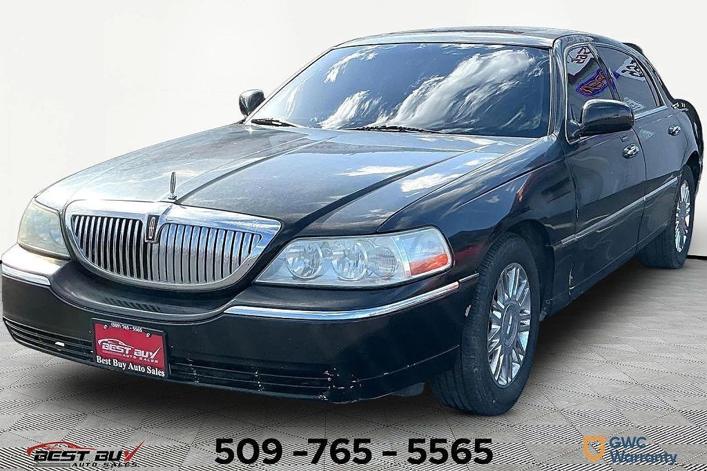 2007 LINCOLN Town Car