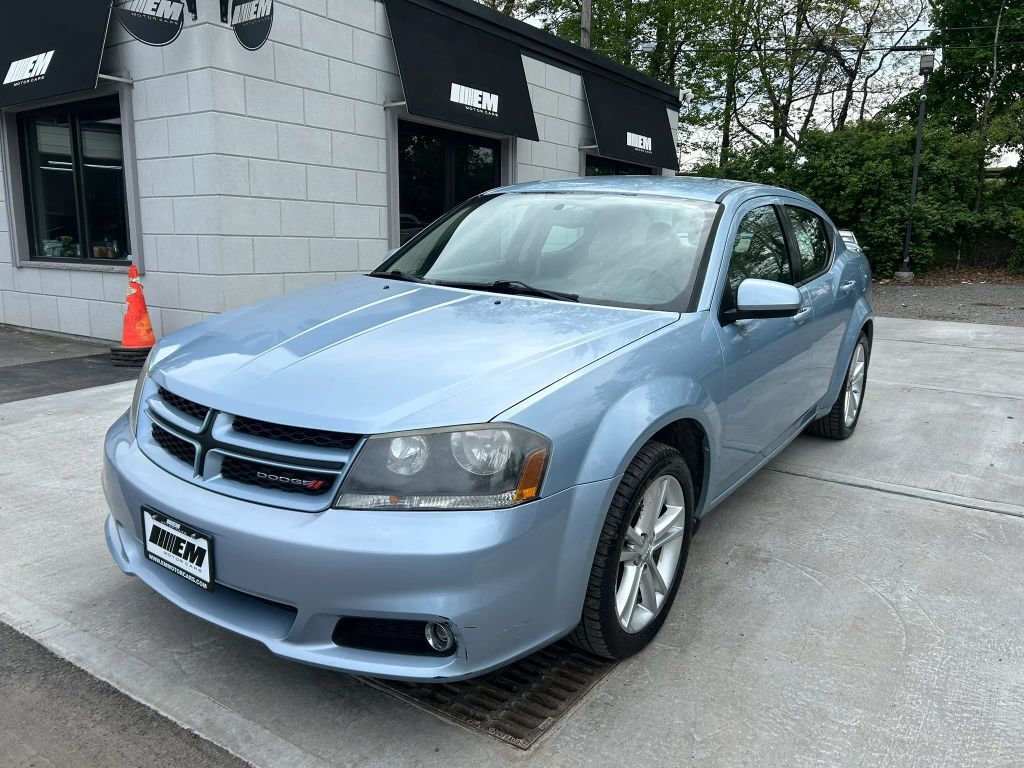 2013 DODGE Avenger