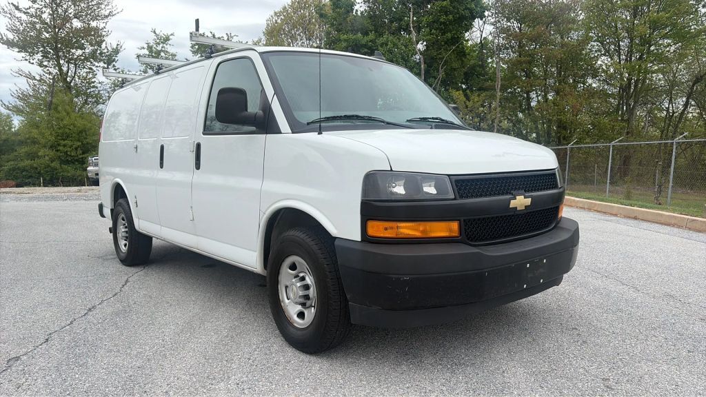 2020 CHEVROLET Express