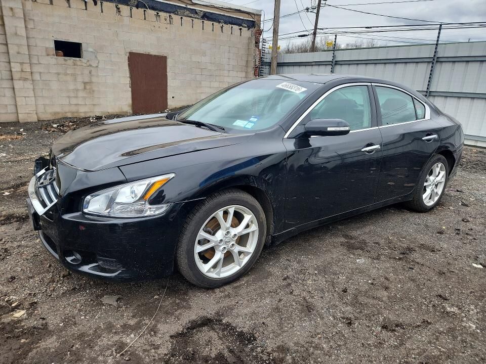 2012 NISSAN Maxima