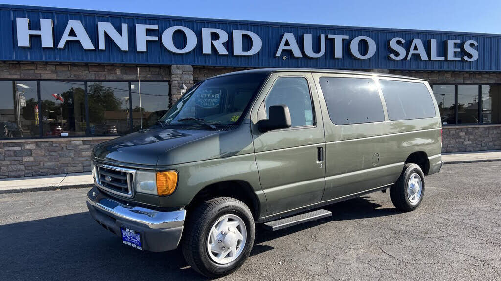 2005 FORD E-350