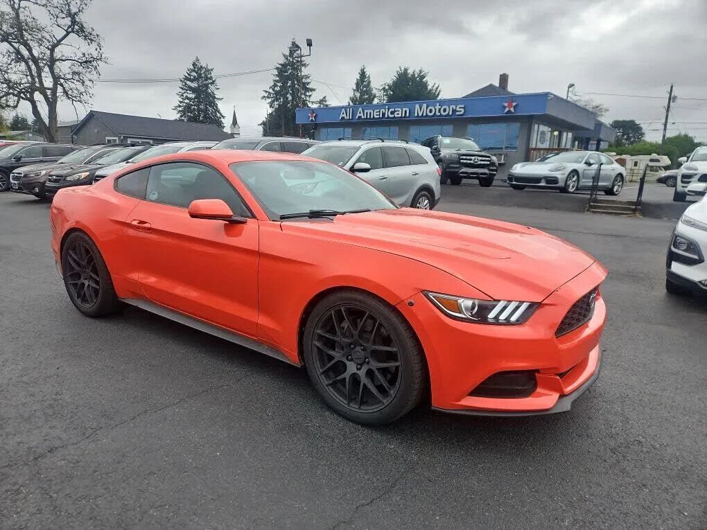 2017 FORD Mustang