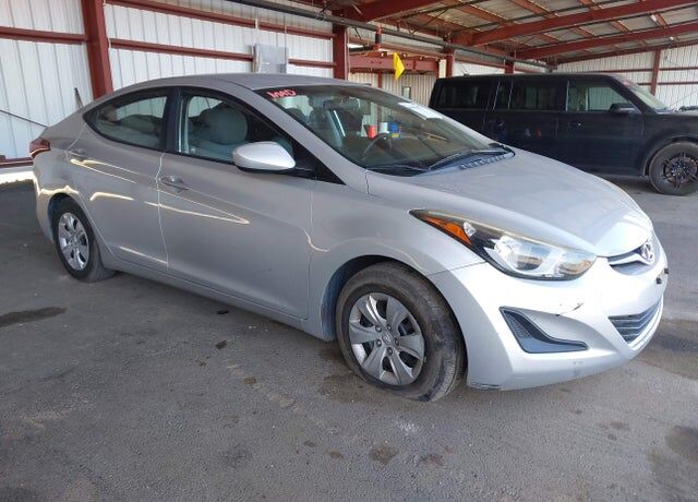 2016 HYUNDAI Elantra