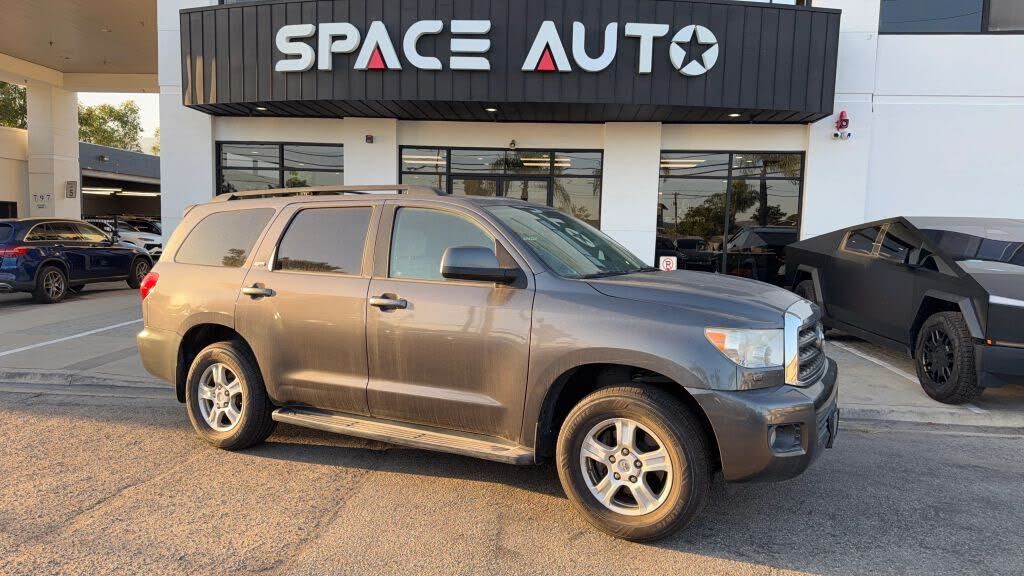 2012 TOYOTA Sequoia