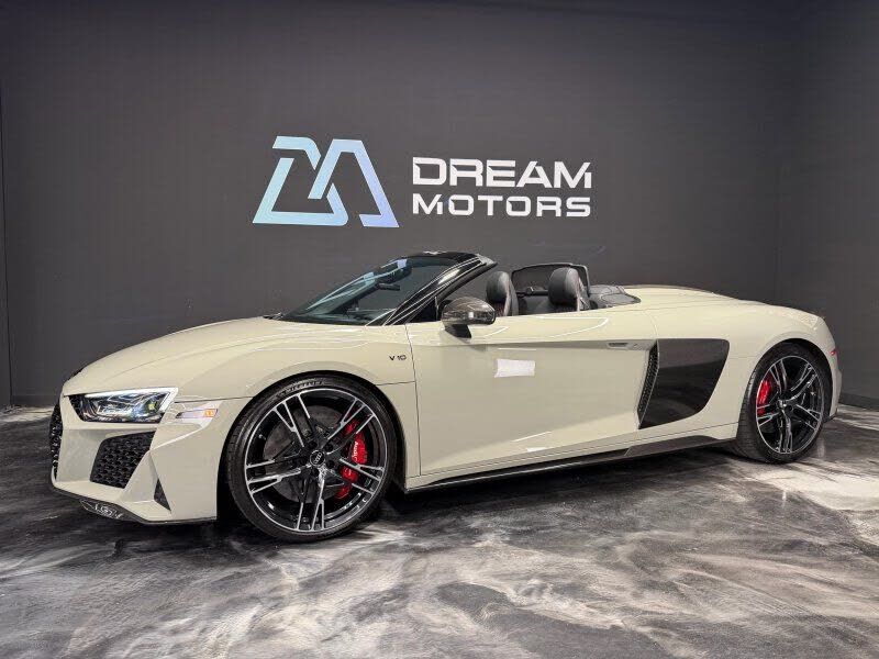 2020 AUDI R8
