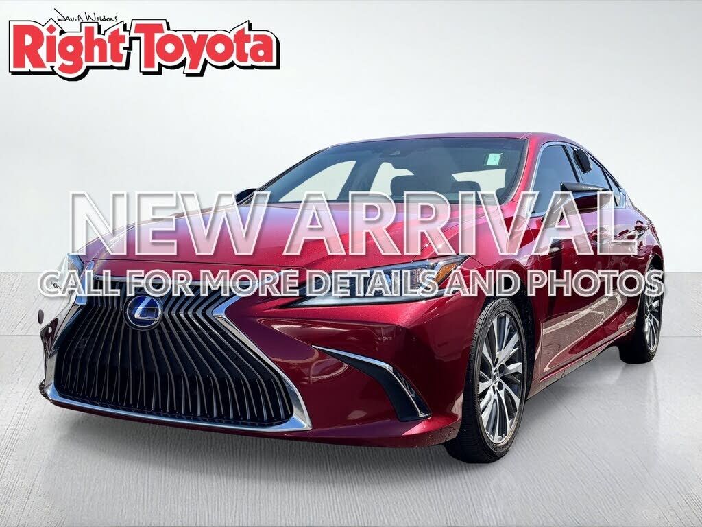2021 LEXUS ES