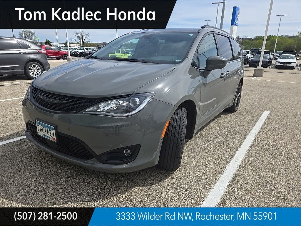 2020 CHRYSLER Pacifica