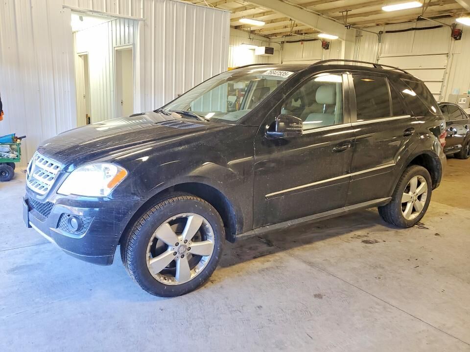 2011 MERCEDES-BENZ M-Class