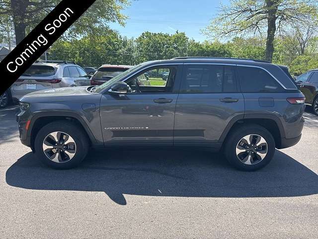 2022 JEEP Grand Cherokee