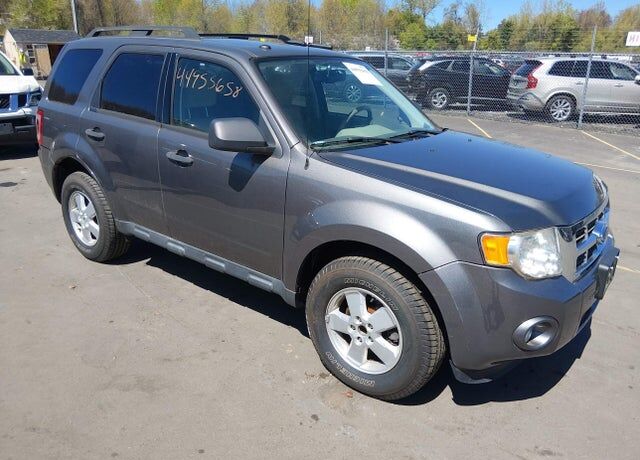 2009 FORD Escape