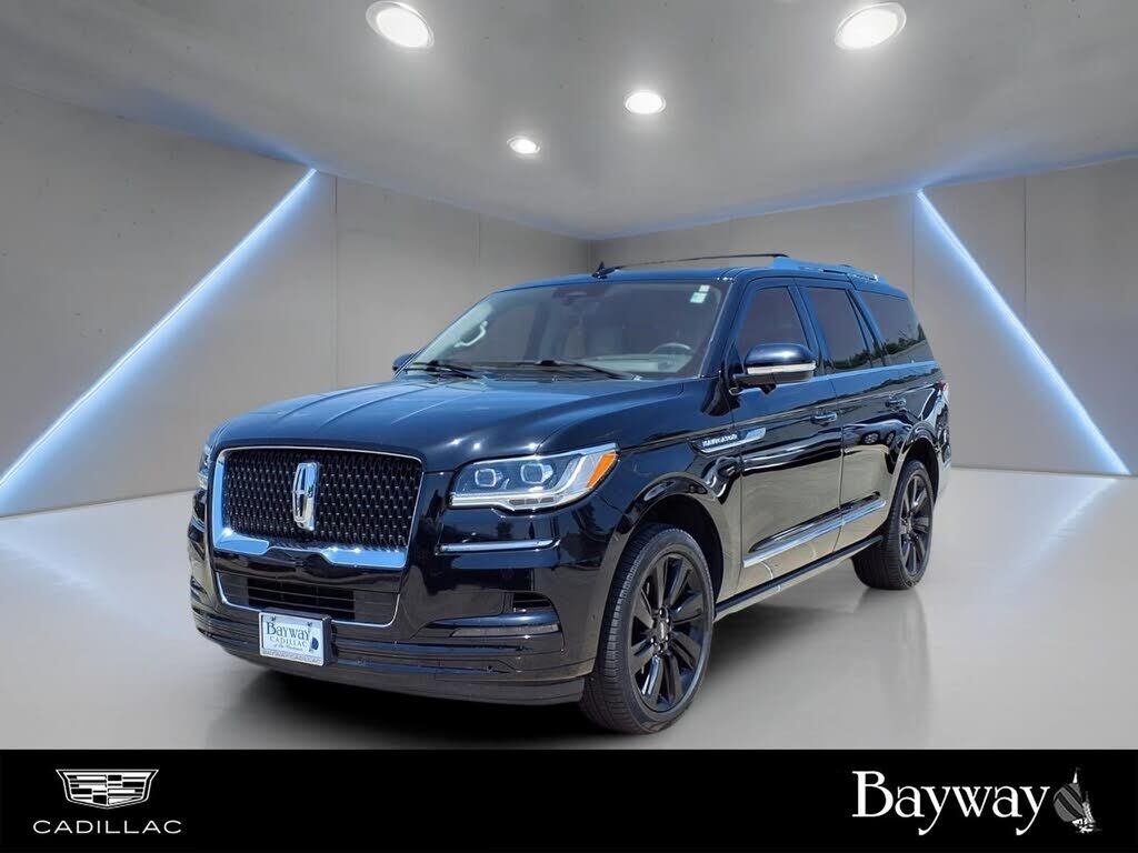 2022 LINCOLN Navigator