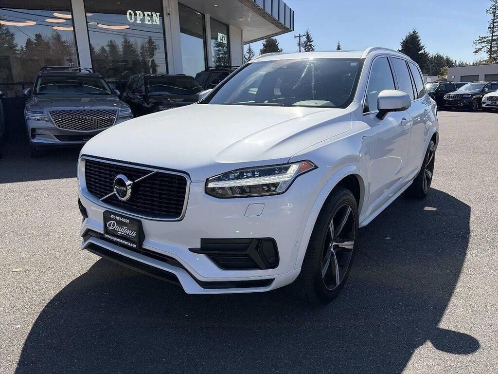 2016 VOLVO XC90