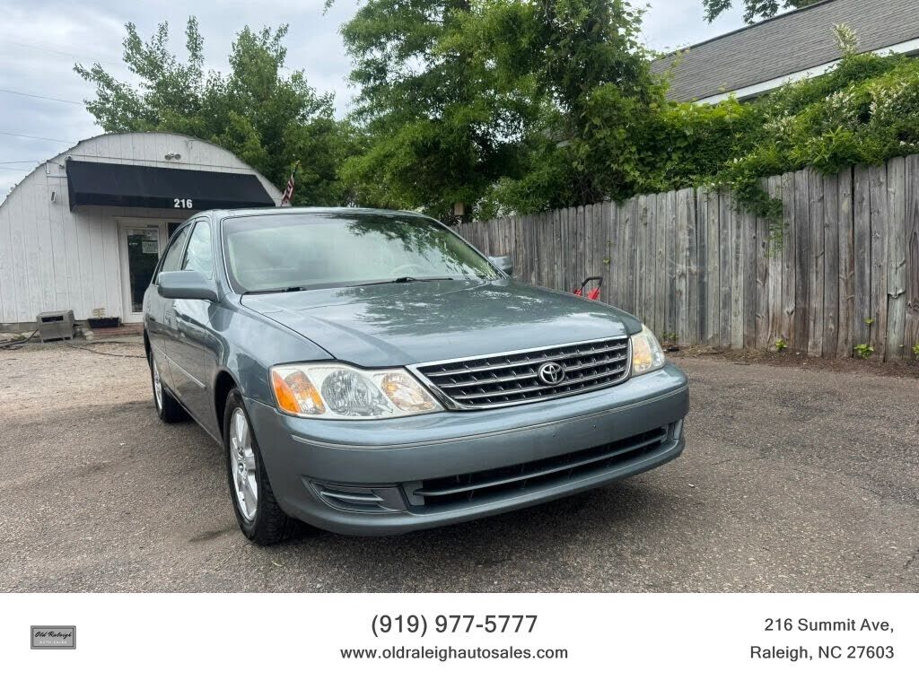 2003 TOYOTA Avalon