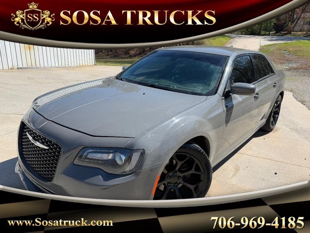 2019 CHRYSLER 300