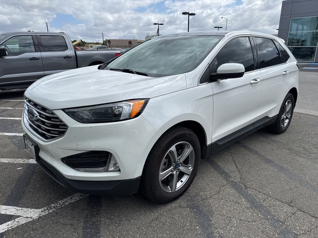 2022 FORD Edge