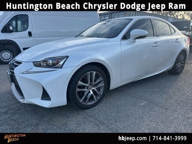 2019 LEXUS IS