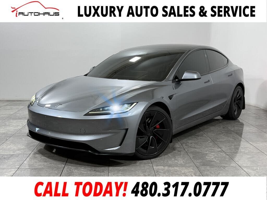 2026 TESLA Model 3