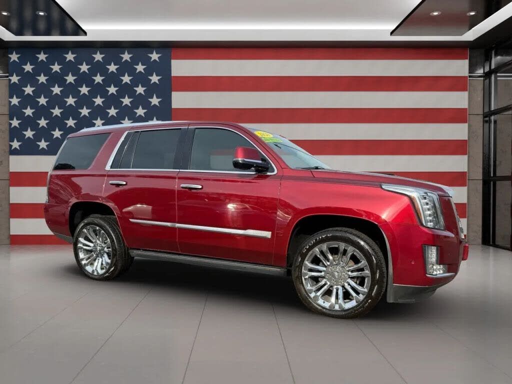 2020 CADILLAC Escalade