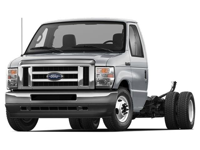 2025 FORD E-450