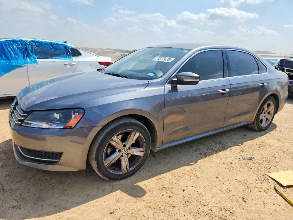 2014 VOLKSWAGEN Passat
