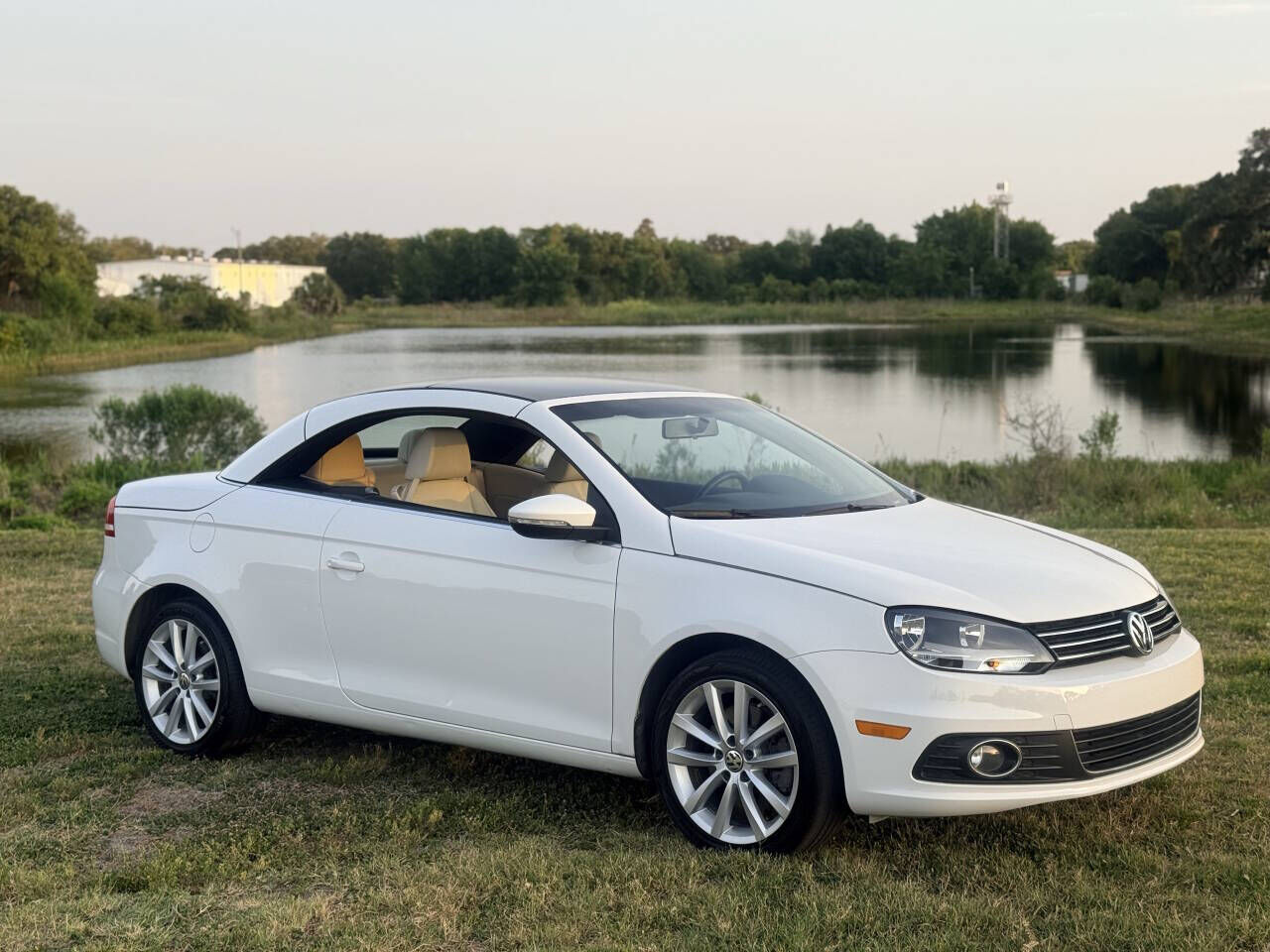 2014 VOLKSWAGEN Eos