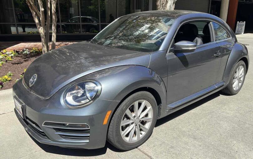 2019 VOLKSWAGEN Beetle