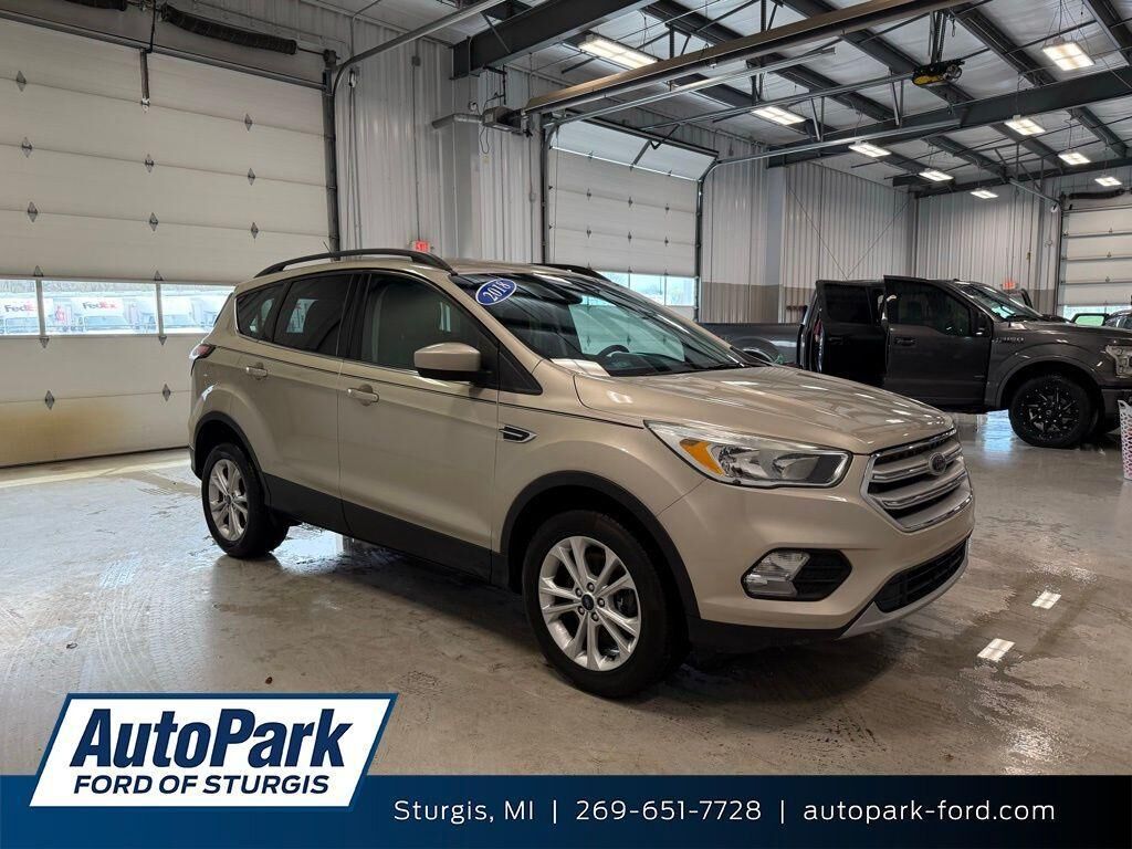 2018 FORD Escape