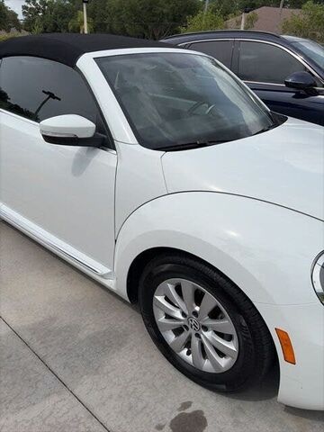 2019 VOLKSWAGEN Beetle