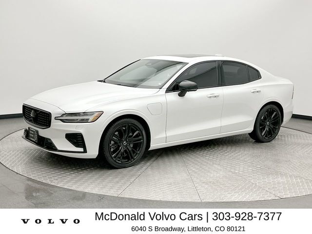 2024 VOLVO S60