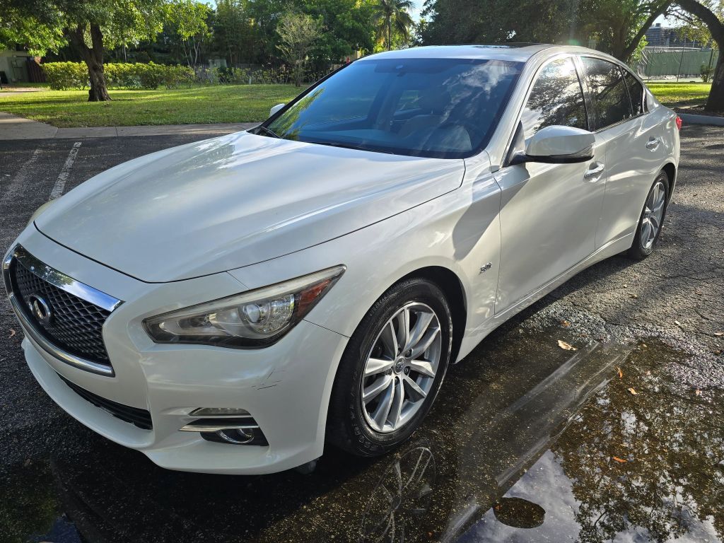 2017 INFINITI Q50