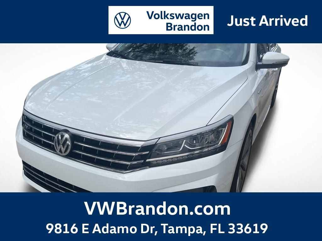2017 VOLKSWAGEN Passat