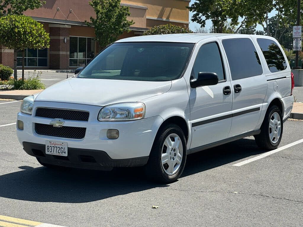 2008 CHEVROLET Uplander